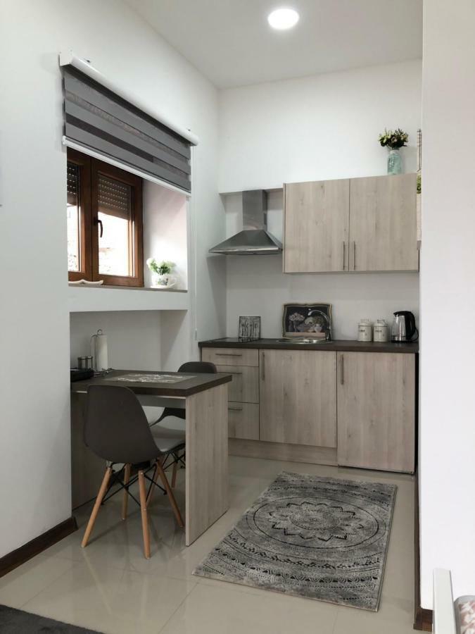 Studio Apartment In Old Town- With Parking Mostar Extérieur photo